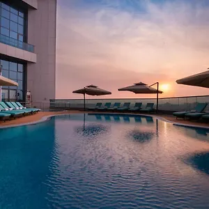 Отель Millennium Place Barsha Heights, Дубай